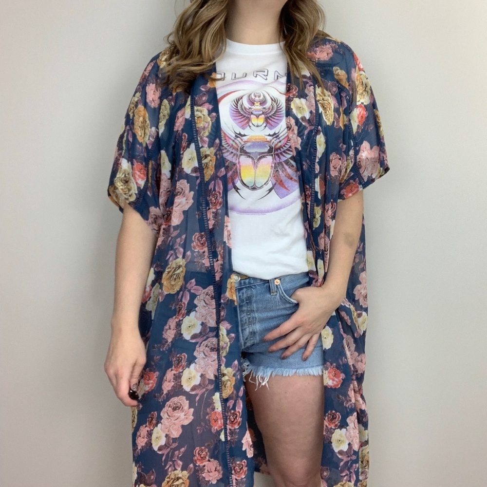Journey Graphic Band Tee White M L - Picture 6 of 6